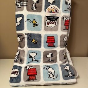 Peanuts Snoopy Blue/Grey Blanket Throw